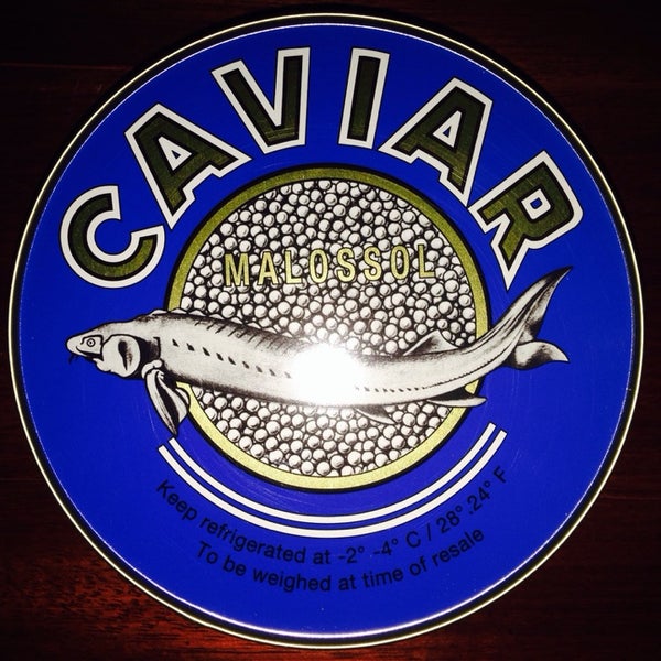 Снимок сделан в Caviarteria - Beluga Bar - Champagne &amp; Caviar Bar, Restaurant &amp; Lounge пользователем Tatiana U. 12/22/2014