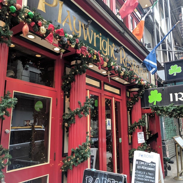 Foto tirada no(a) Playwright Irish Pub por Ana L. em 12/1/2018