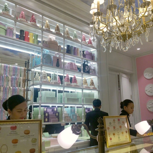 Photo taken at Ladurée by Maple S. on 8/29/2015