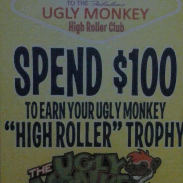 Снимок сделан в The Ugly Monkey Party Bar пользователем Robert M. 11/15/2013