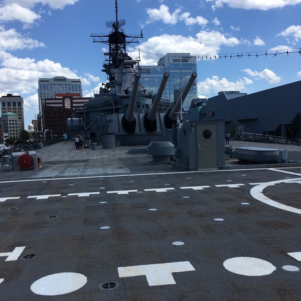 Photo prise au USS Wisconsin (BB-64) par John P. le4/28/2018
