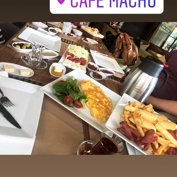 5/12/2018 tarihinde ÖZGE A.ziyaretçi tarafından Macho Cafe &amp; Bistro'de çekilen fotoğraf