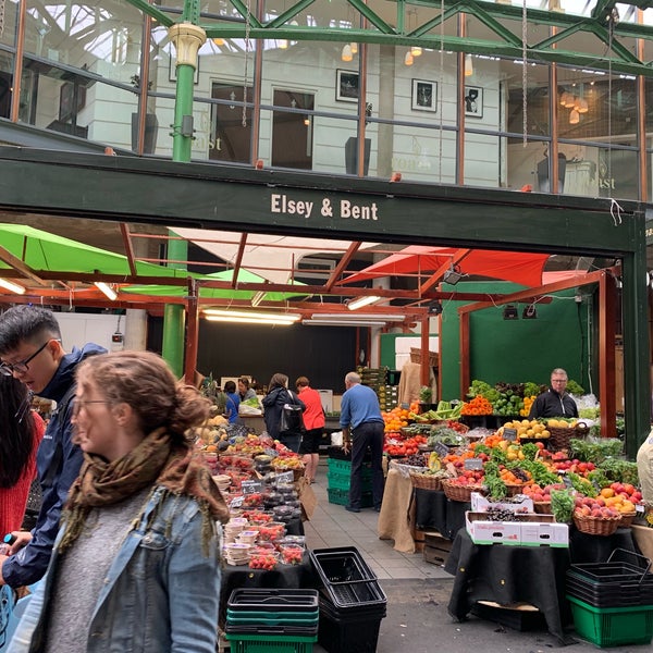 Das Foto wurde bei Borough Market von Rosalind S. am 8/16/2019 aufgenommen