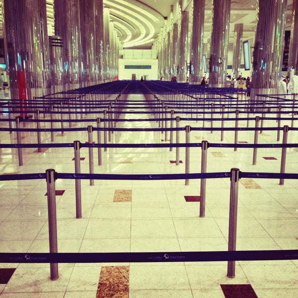 Снимок сделан в Международный аэропорт Дубай (DXB) пользователем Alex ⚡. 12/14/2014