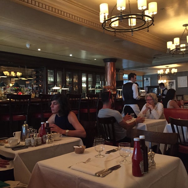 Photo taken at Dean Street Townhouse Dining Room by Selin K. on 6/30/2015