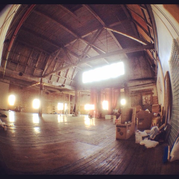 Foto diambil di Succulent Studios oleh Succulent Studios pada 3/18/2014