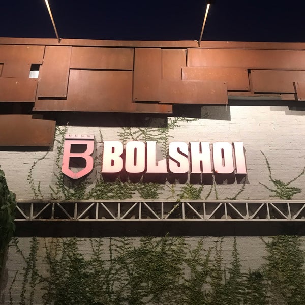 Foto tirada no(a) Bolshoi Pub por Bruna T. em 12/22/2018