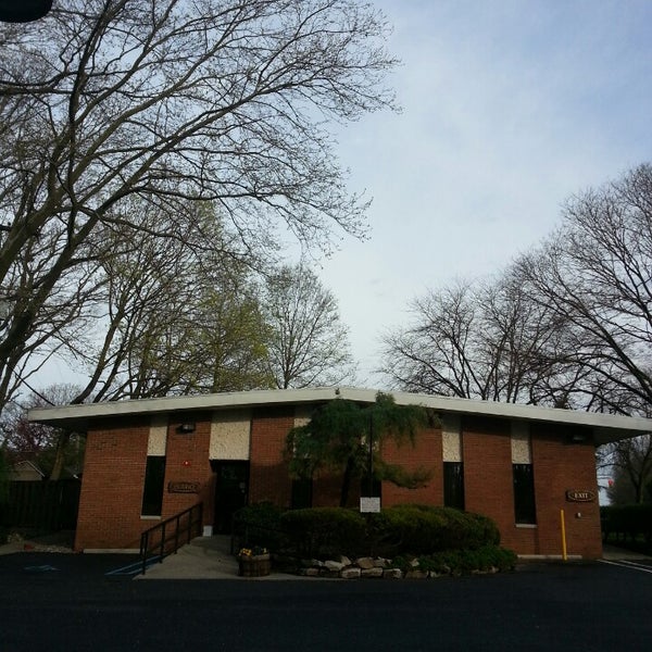 Vca edgebrook hotsell animal hospital