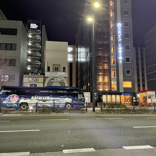 次での写真：京都駅八条口(アバンティ前)バス停 南区東九条西山王町