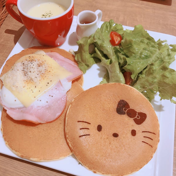 Photos At Cafe De Miki With Hello Kitty Now Closed Cafe In 江東区