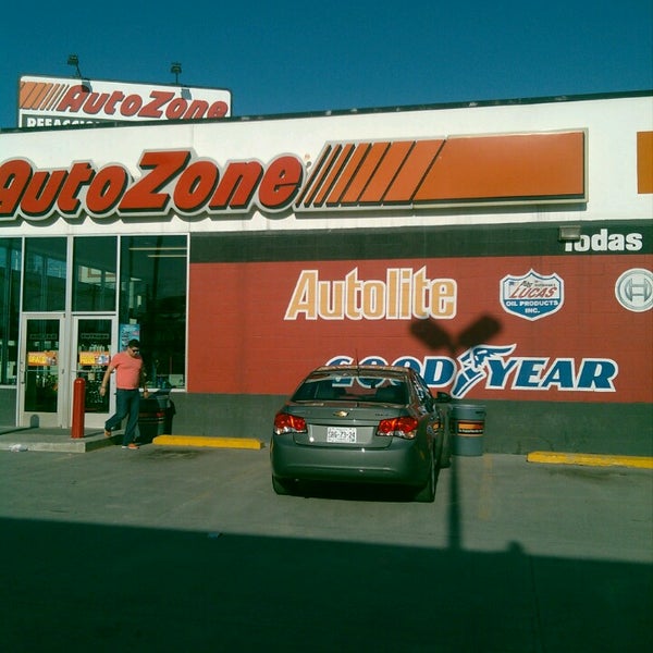 AutoZone San Nicolás de los Garza, Nuevo León