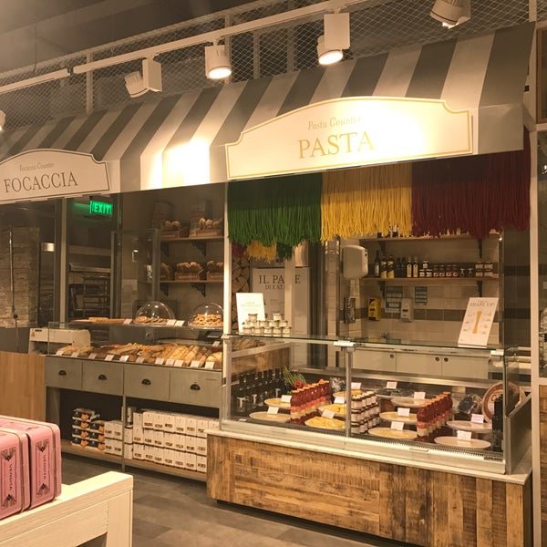 Photo taken at Eataly by Anoud A. on 3/31/2017
