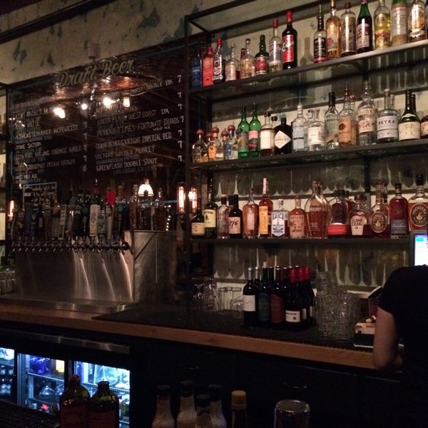 Foto diambil di Jay&#39;s Bar oleh Nate M. pada 4/25/2014