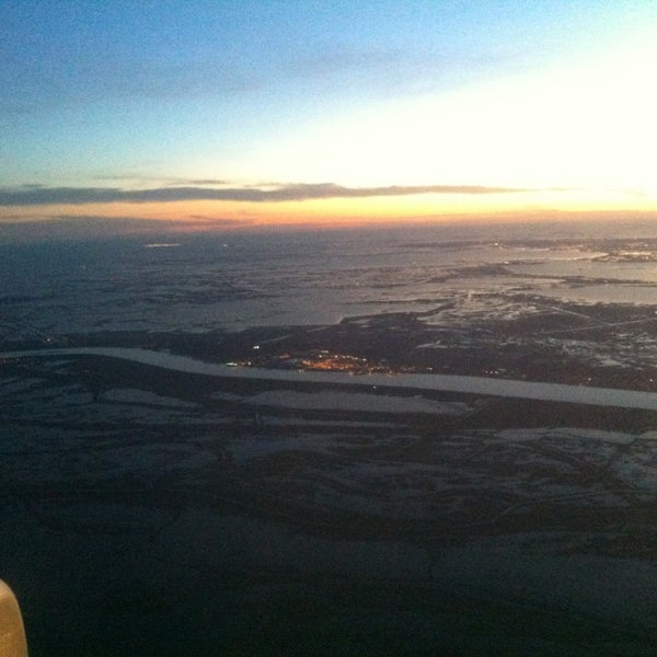 รูปภาพถ่ายที่ Louis Armstrong New Orleans International Airport (MSY) โดย Marc N. เมื่อ 2/20/2013