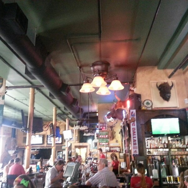Foto tomada en Sean Patrick&#39;s Irish Pub  por Jason H. el 7/27/2013