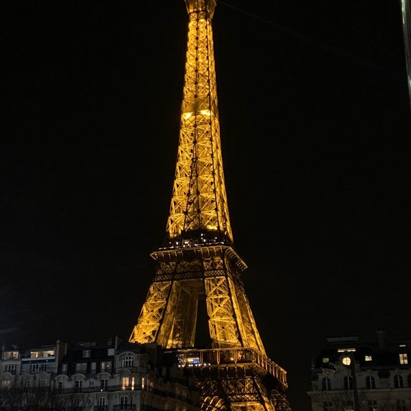 Photo taken at Hôtel Mercure Paris Centre Tour Eiffel by Alfonso F. on 2/5/2020