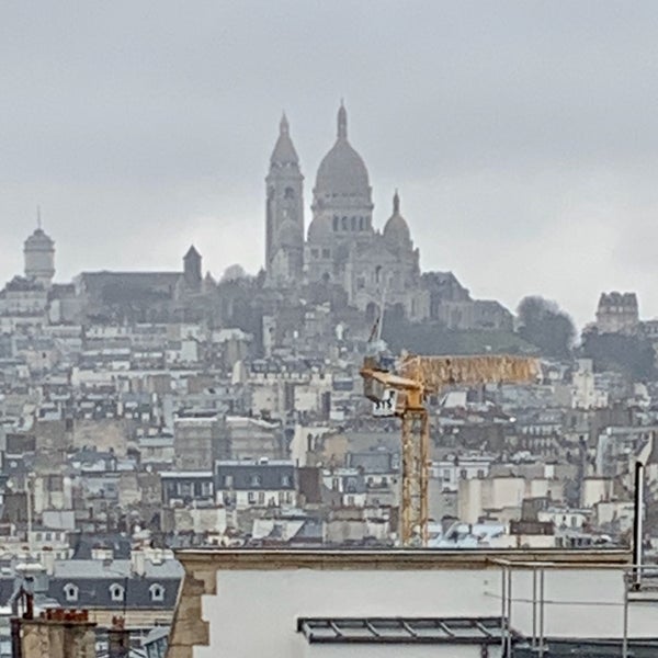 รูปภาพถ่ายที่ Paris Marriott Opera Ambassador Hotel โดย Alfonso F. เมื่อ 1/30/2020