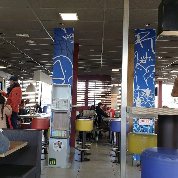 McDonald's Fast Food Restaurant in Orléans