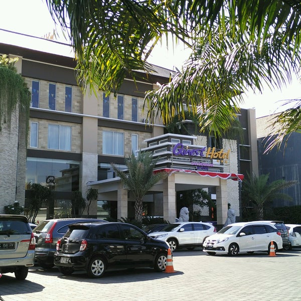 รูปภาพถ่ายที่ Quest San Hotel Denpasar โดย Budhiwijaya (. เมื่อ 8/20/2016