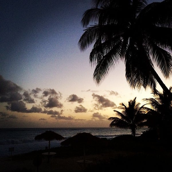 Снимок сделан в Bougainvillea Beach Resort пользователем Gaelan L. 2/17/2014