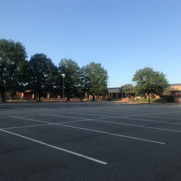 Hermitage High School Lise