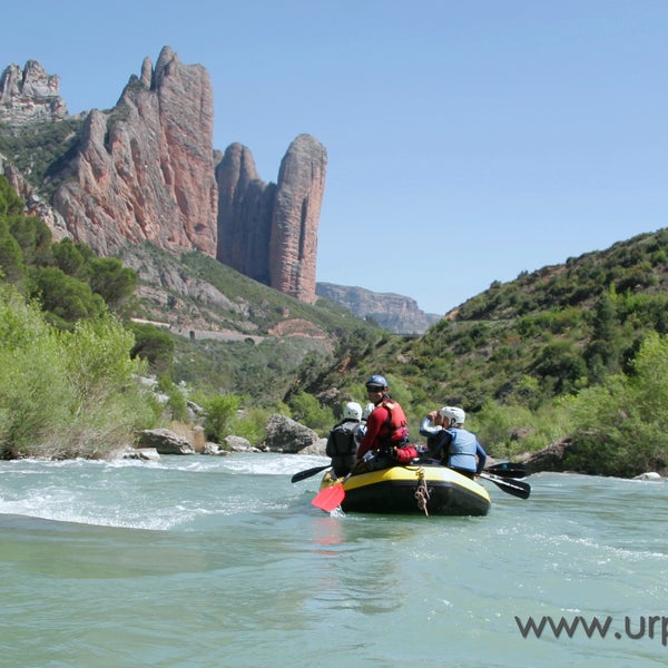 รูปภาพถ่ายที่ UR Pirineos โดย UR Pirineos เมื่อ 3/20/2014