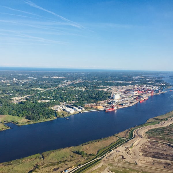 4/21/2018 tarihinde Alex B.ziyaretçi tarafından Wilmington International Airport (ILM)'de çekilen fotoğraf