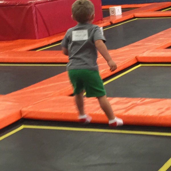 Photo taken at Big Air Trampoline Park by Jeremy M. on 5/5/2016