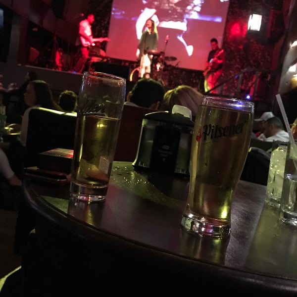 Photo prise au Republik Bar par Joseline L. le5/17/2018