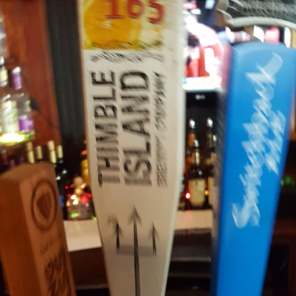 Daveluy's Restaurant Pizzeria