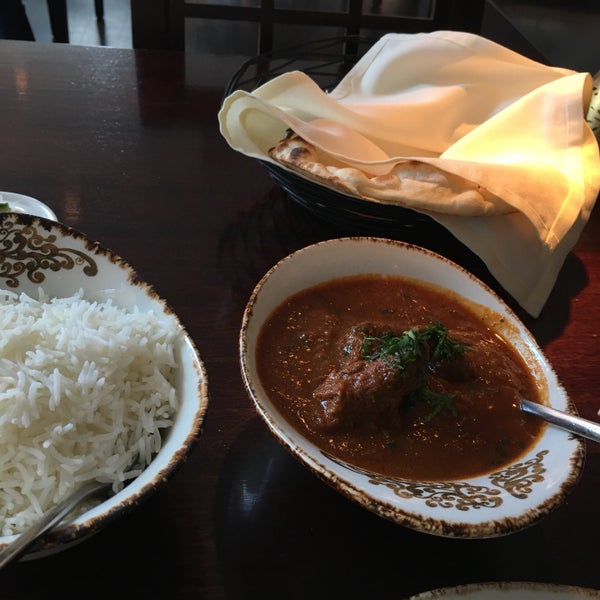 3/27/2019にMinjoo K.がAsha&#39;s Contemporary Indian Cuisineで撮った写真