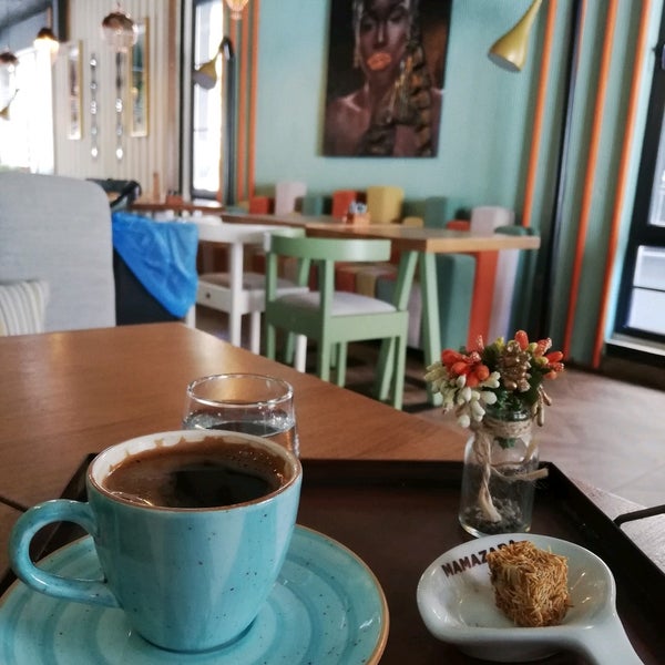 Foto tirada no(a) MAMAZARA Coffee|Kitchen por Işıl A. em 6/5/2020