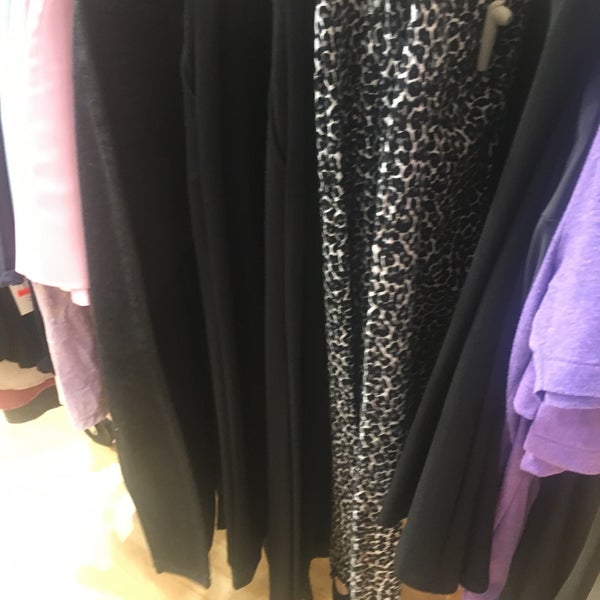 American Apparel (Now Closed) Central Hollywood 8 tips