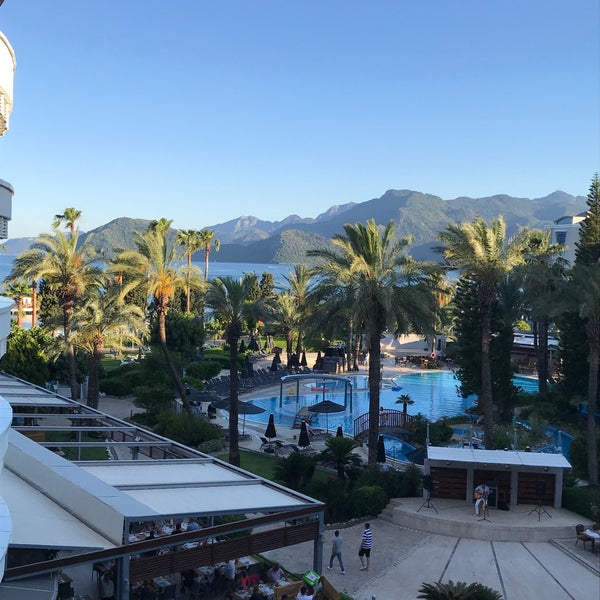 รูปภาพถ่ายที่ D-Resort Grand Azur โดย 🔱 Engin 🔱 เมื่อ 6/4/2019