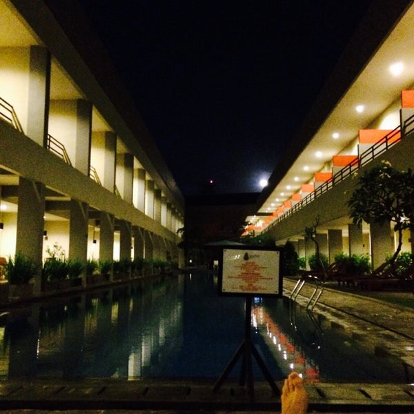 Foto tirada no(a) Kuta Station Hotel &amp; Spa por Afiq H. em 6/17/2014