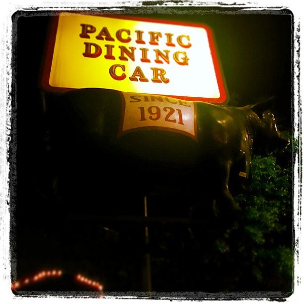 7/19/2013에 Jerome P.님이 Pacific Dining Car에서 찍은 사진