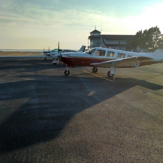 Dare County Regional Airport (MQI) Airport Rd