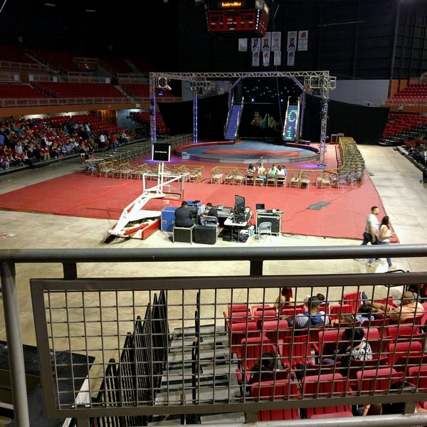 Coliseo Raymond Dalmau Quebradillas, Quebradillas Municipio