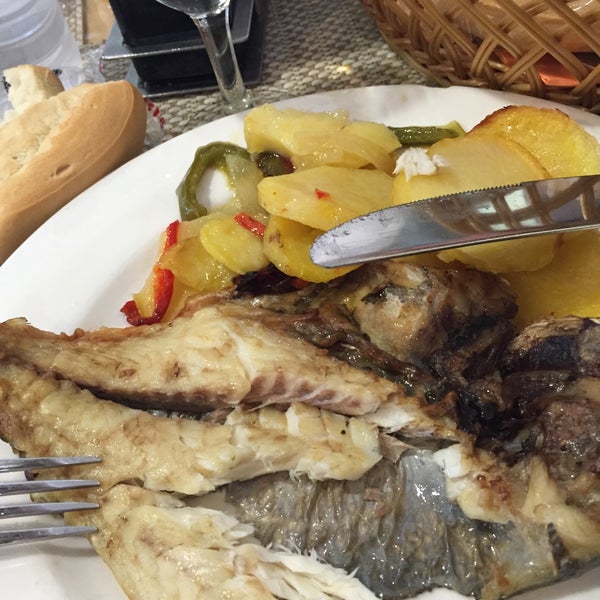 12/21/2015 tarihinde Claudio O.ziyaretçi tarafından Restaurante Abuela Luna'de çekilen fotoğraf