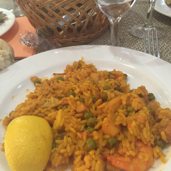 Foto scattata a Restaurante Abuela Luna da Claudio O. il 12/16/2015