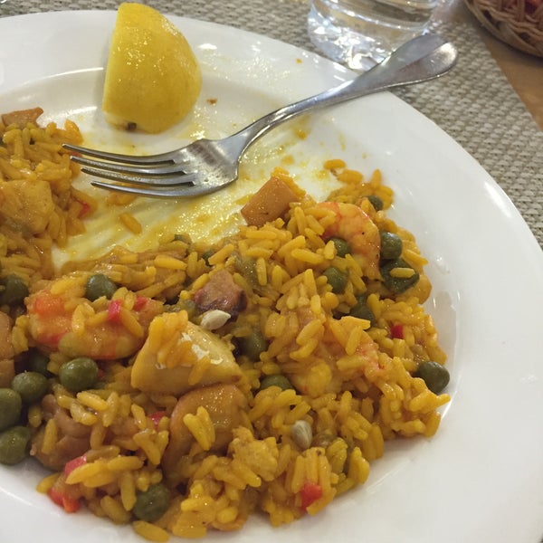 Foto scattata a Restaurante Abuela Luna da Claudio O. il 2/24/2016