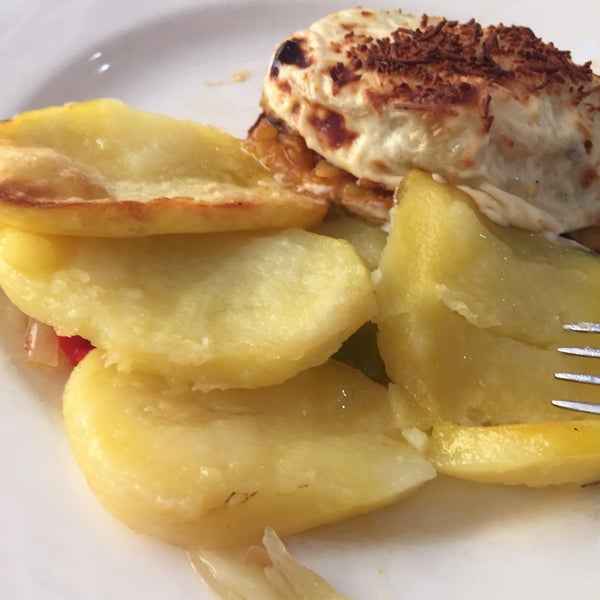 2/23/2016 tarihinde Claudio O.ziyaretçi tarafından Restaurante Abuela Luna'de çekilen fotoğraf