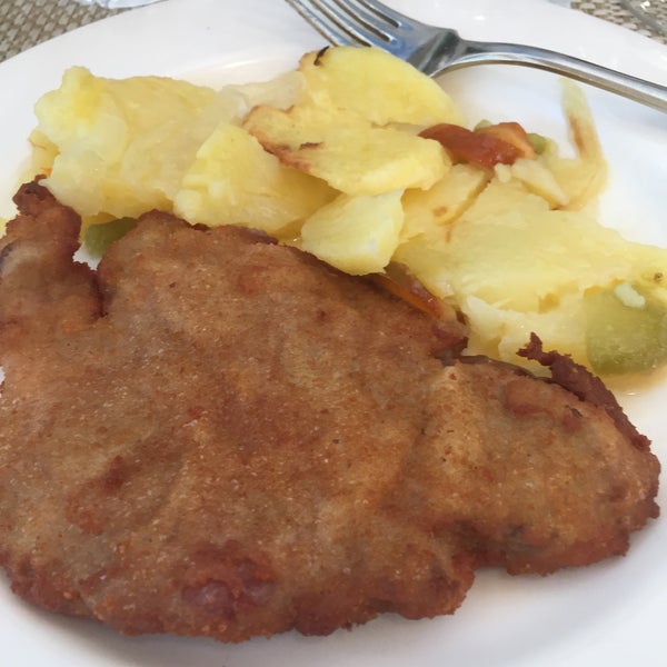 Das Foto wurde bei Restaurante Abuela Luna von Claudio O. am 2/1/2016 aufgenommen