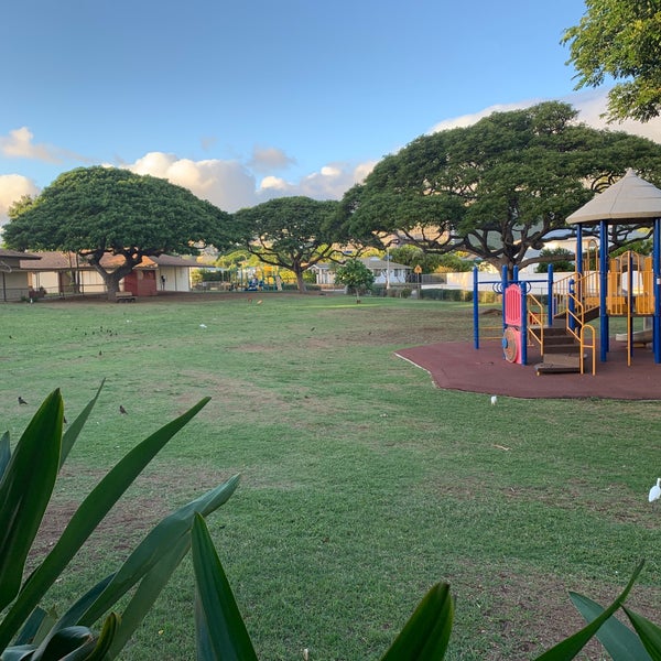 Kahala Elementary School - Elementary School in Honolulu