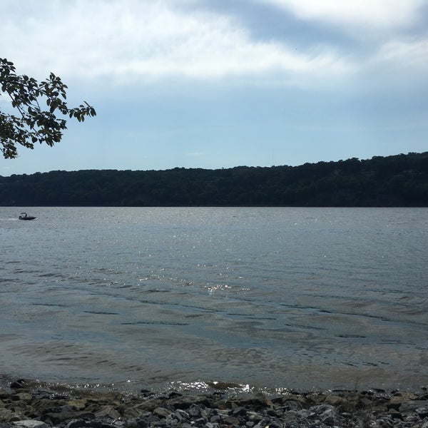 Quiet Cove Riverfront Park 129 ziyaretçidan 2 tavsiye