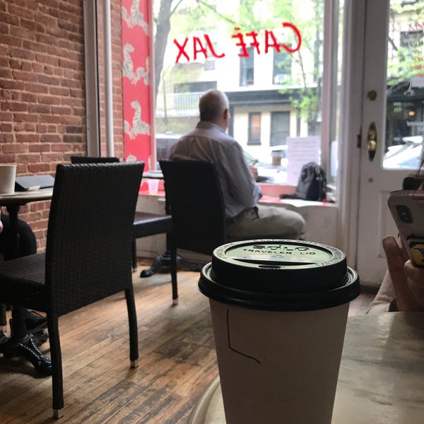 5/4/2018에 Alanoud ♊️🎮님이 Cafe Jax에서 찍은 사진