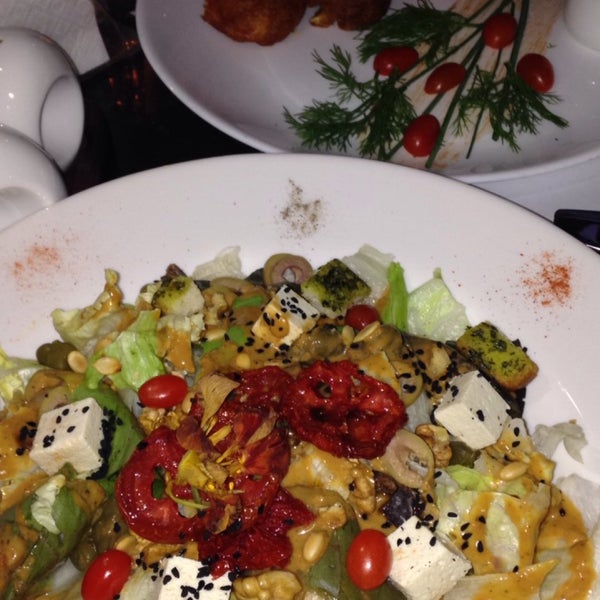 Ananda Vegan Restaurant رستوران گیاهی آناندا منطقه ۳ South Ekhtiariyeh St.