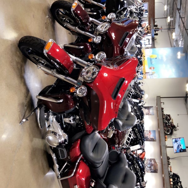 Photo taken at Huntington Beach Harley-Davidson by Mohammed F. on 8/2/2018