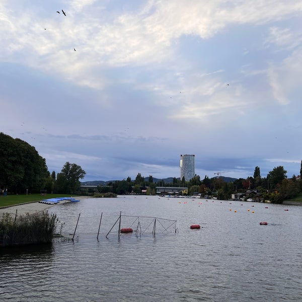 Foto diambil di Floridsdorfer Wasserpark oleh Mürsel D. pada 9/18/2022