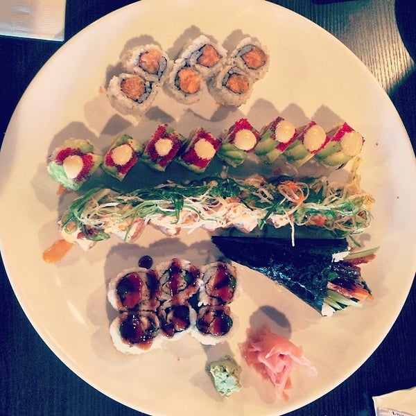 Das Foto wurde bei Sushi Bar von Bradley K. am 5/4/2014 aufgenommen